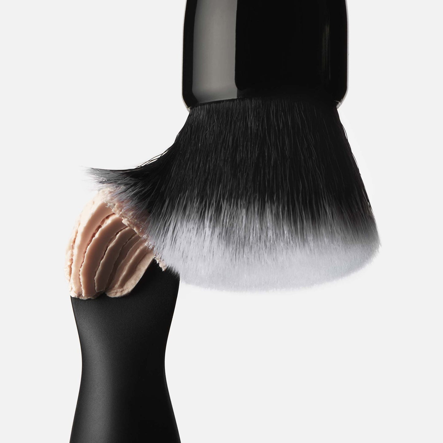 putty-primer-brush-and-applicator-c4 040523_SL_PuttyApplicator_0025_FINAL_RGB_IGF.jpg