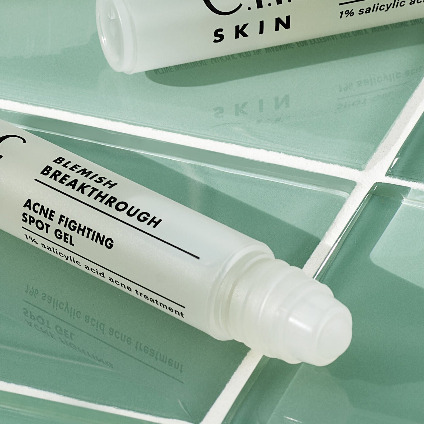blemish-breakthrough-acne-fighting-spot-gel-v7 05_021622_SL_BT_Gel_Main_0218_FINAL_IGF_V2.jpg