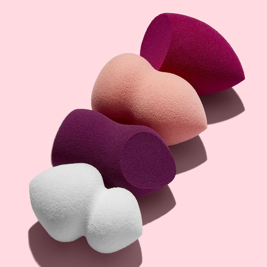 blending-and-highlighting-sponge-duo-i3 0619_SocialIGF_Sponges3_e91b9a4a-0156-4299-a3ef-3649e2979804.jpg