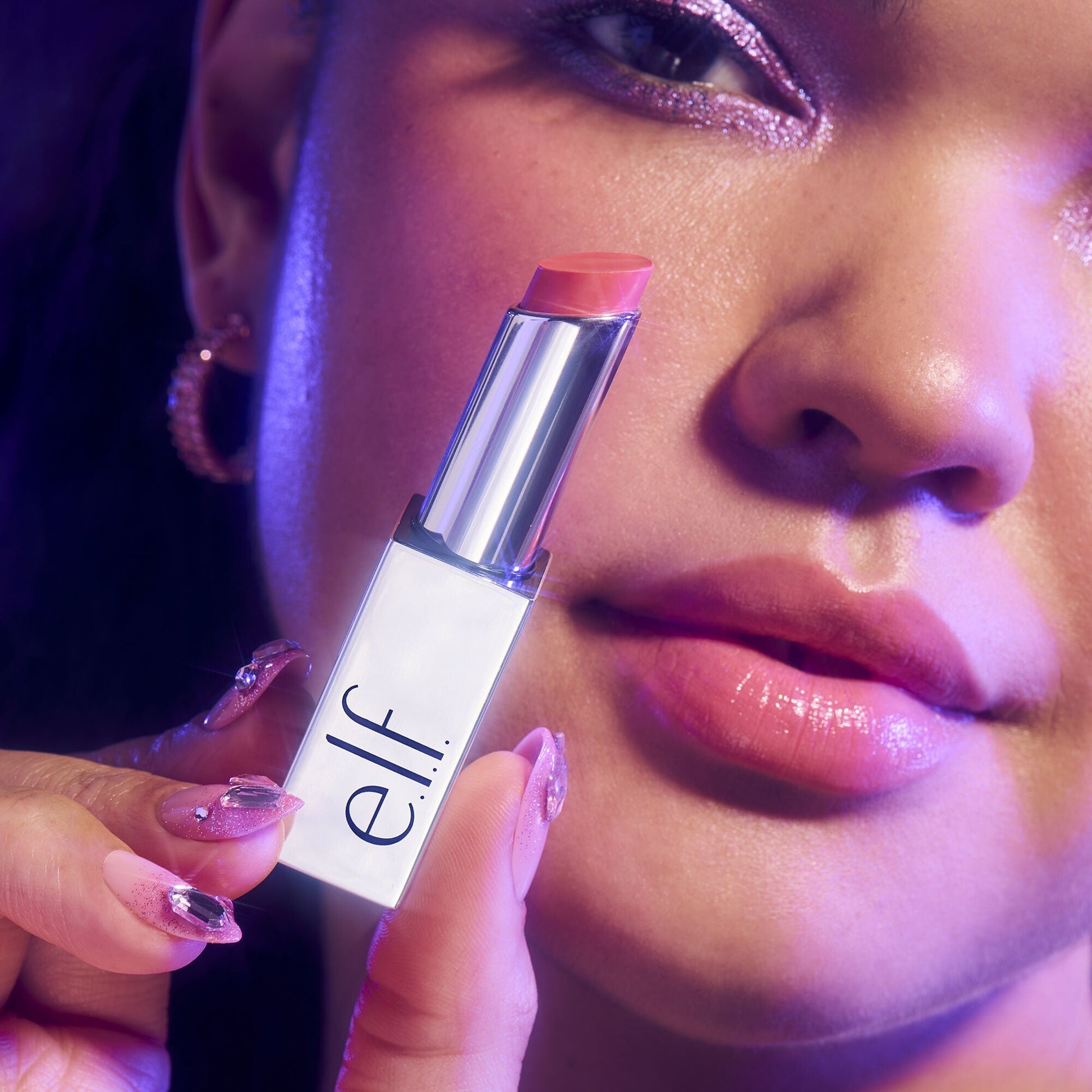 glow-reviver-lip-oil-stick-x4 072225_Breanna_SlipStick_1236_2000x2000_4adb6d91-4349-4c16-9f8e-036611f762d8.jpg