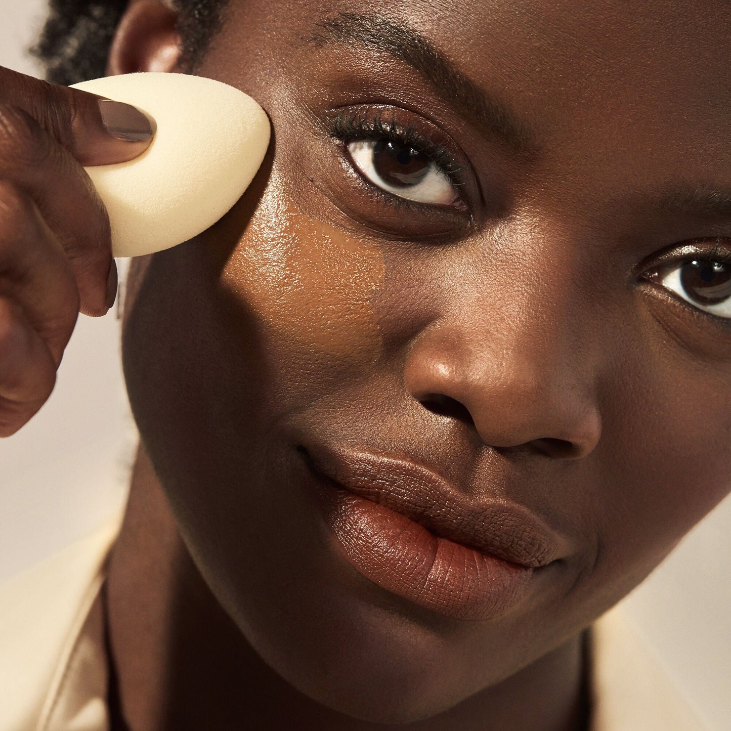 camo-concealer-sponge-s2 07292020_Wemi_HydratingCamo_1765_V4_IGF.jpg