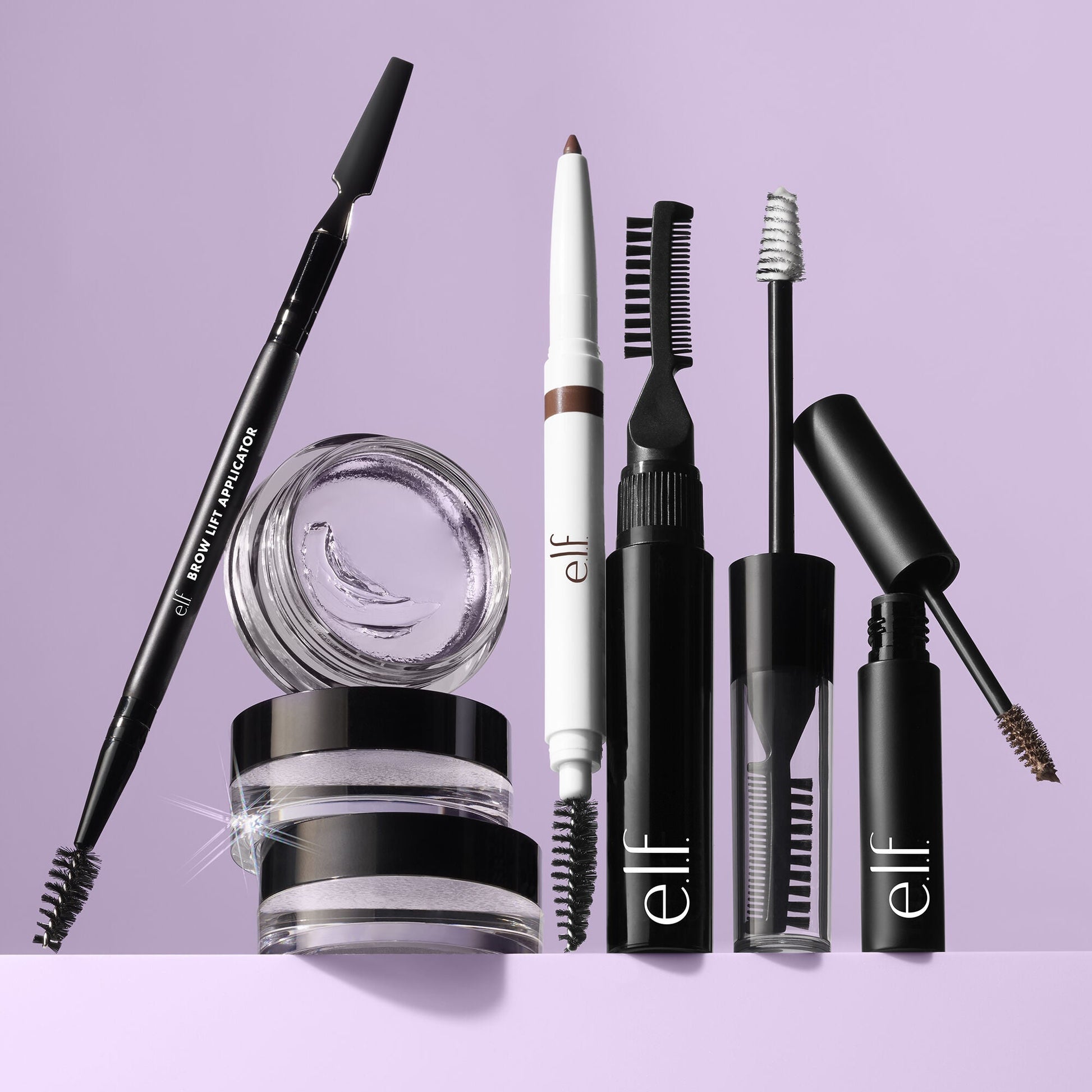 instant-lift-brow-pencil-u4 103023_SL_Brow-Family_4030-MAIN3-FocusStack_IGF_424c3dc5-bcc3-4e43-af40-ced647f3e285.jpg