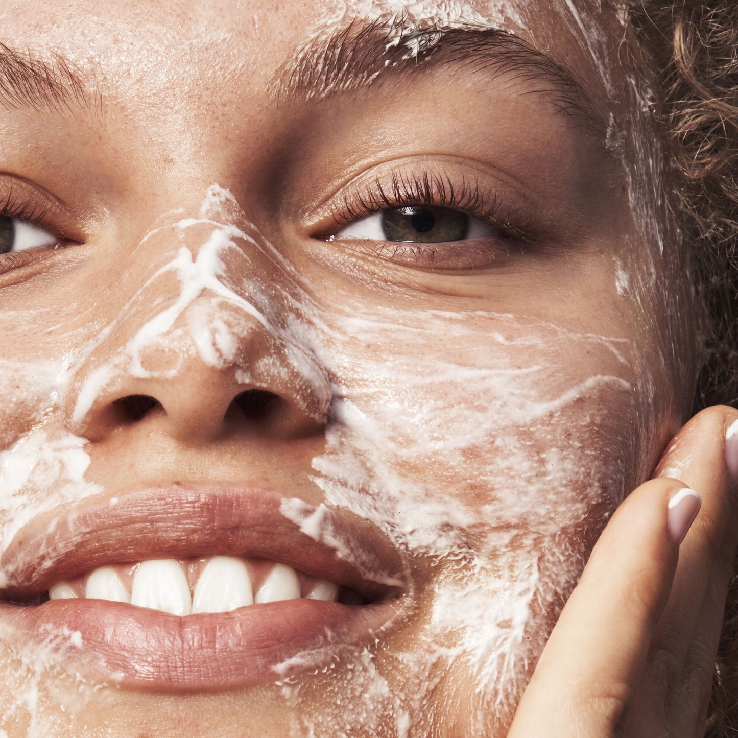 blemish-breakthrough-acne-calming-water-cream-mini-x2 121321_Marley-Acne-Regimen_0117_FINAL_IGF_7be73b38-8681-4e47-be60-37d940df0d6e.jpg