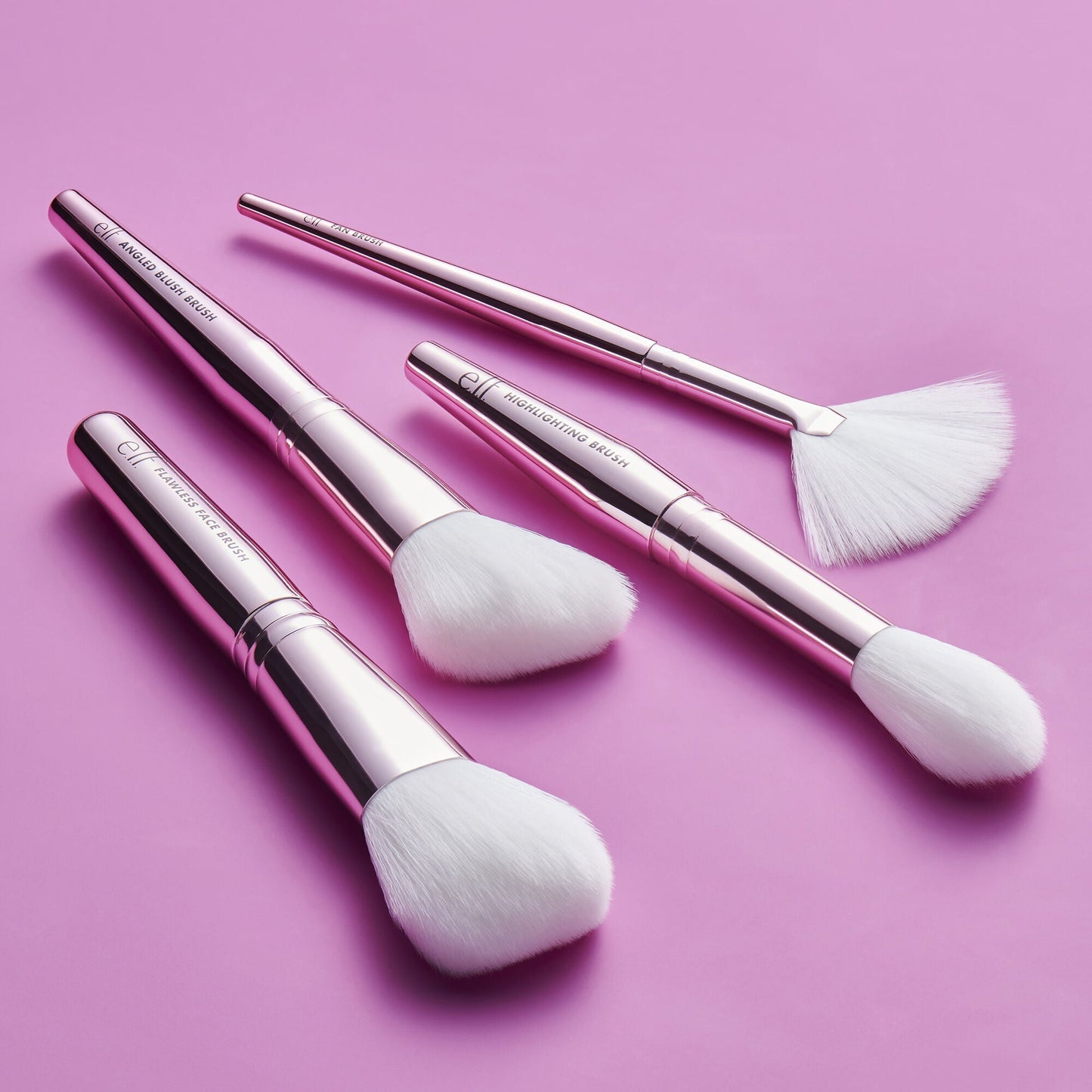 blush-bronzer-and-highlighter-brush-set-q5 12142020_BlushGlow-BrushKit_0027_FocusBracket-MAIN_V2_IGF.jpg