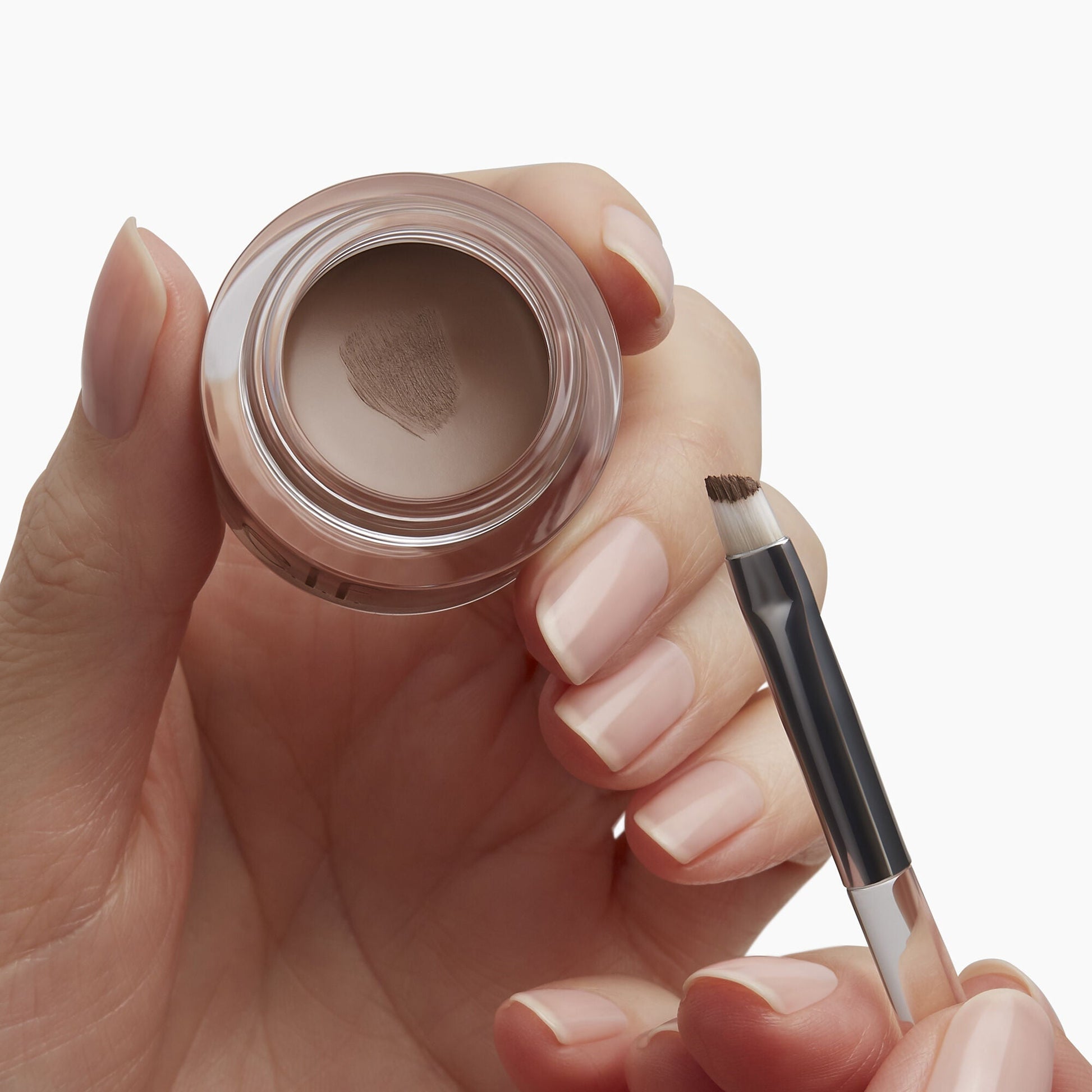 precision-dual-sided-eyebrow-brush-e5 85315_PrecisionDualSidedEyebrowBrush_Model.jpg