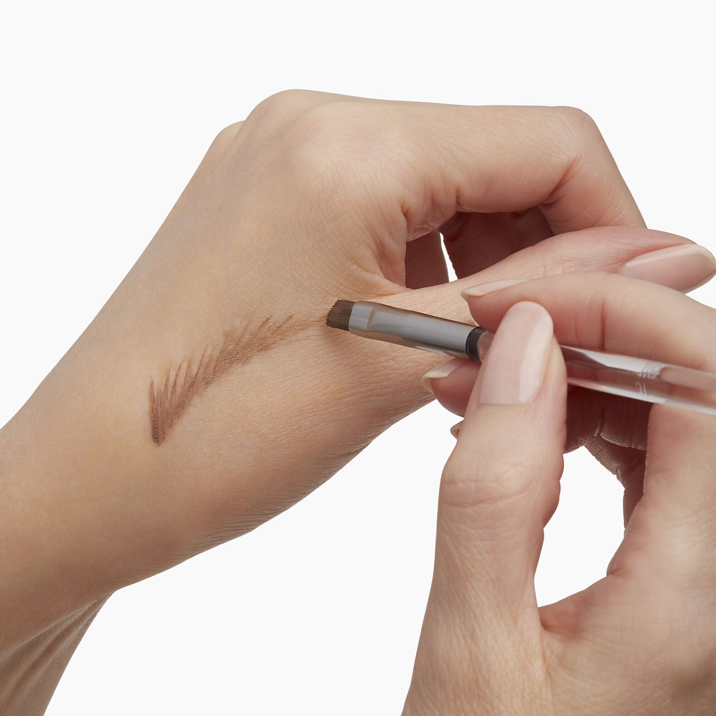 precision-dual-sided-eyebrow-brush-e5 85315_PrecisionDualSidedEyebrowBrush_Model_V2.jpg