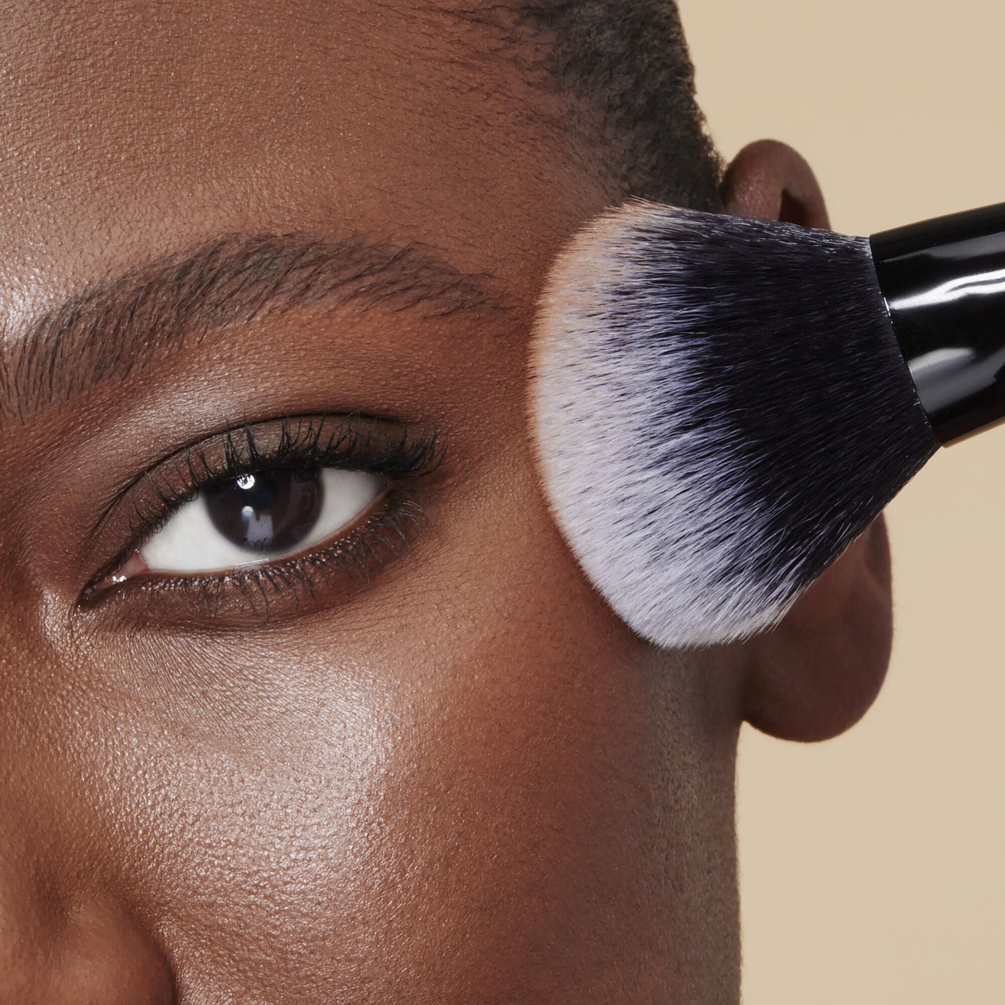 cream-and-powder-face-brush-h8 85352_CREAM_POWDER_FACE_BRUSH_DJ_0197.jpg